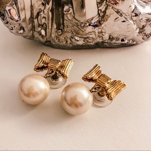 Kate Spade All Wrapped Up Pearl Drop Bow Earrings
